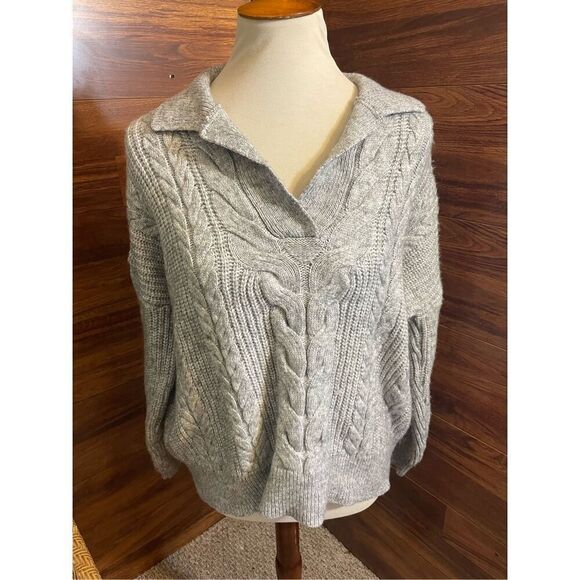 Time and Tru Gray Cable Knit V-Neck Collared Long Sleeve Sweater Size L (12-14) - Picture 2 of 9